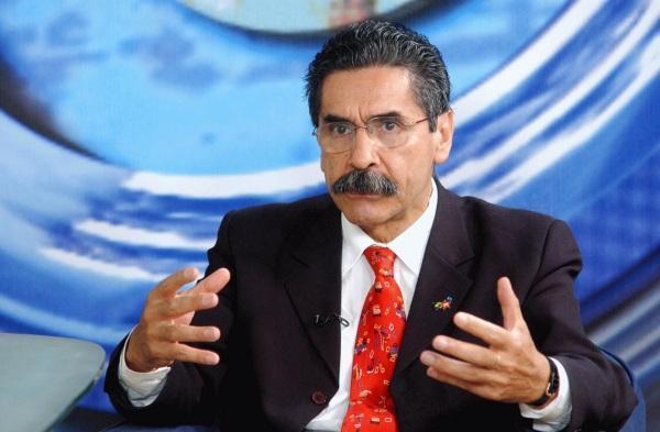 Olívio Dutra tem 25% das intenções de voto na disputa pelo senado no RS