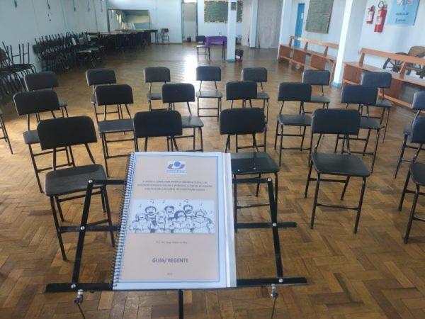 Idosos participam de oficina musical da Unicuz para formação de coral
