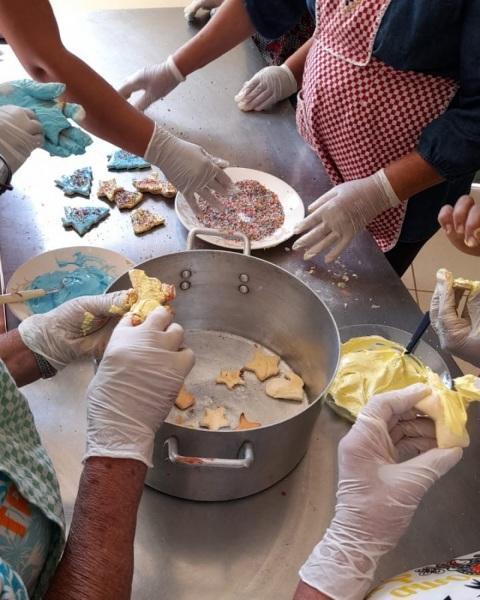 Com 22 mulheres cadastradas, Cozinha Produtiva incentiva a geração de renda