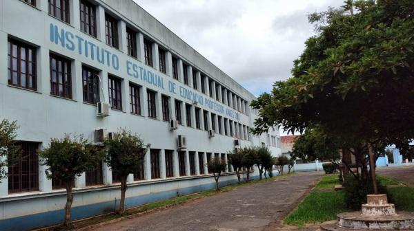Inscrições abertas para curso normal e cursos técnicos do Instituto Annes Dias