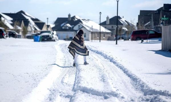 Tempestade de neve atinge os EUA; milhões estão sem eletricidade