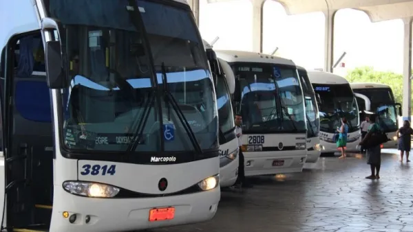 Alta do diesel já reduz horários de ônibus e pressiona tarifas no RS