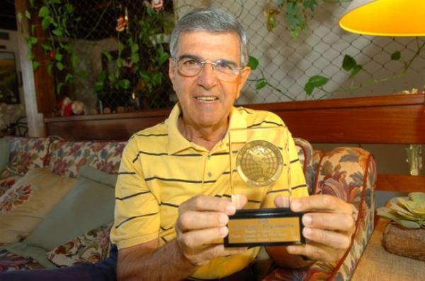 Morre, aos 84 anos, o jornalista e narrador Armindo Antônio Ranzolin