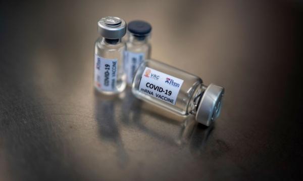 Governo zera Imposto de Importação de vacinas contra a Covid-19
