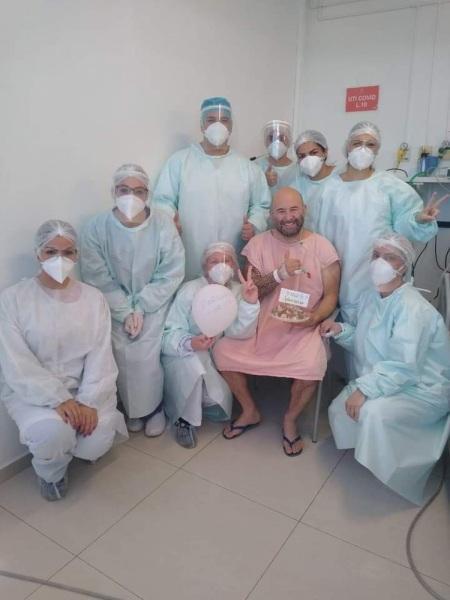 Paciente em recuperação da Covid-19 recebe festa no HSVP
