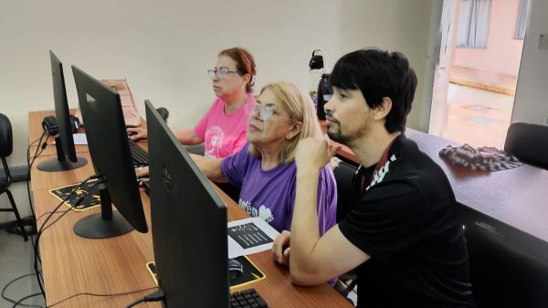 UNICRUZ>Formatura dos Idosos da oficina de Inclusão digital será sexta dia 19 