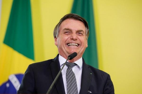 Bolsonaro sanciona Orçamento com fundo eleitoral de R$ 2 bilhões