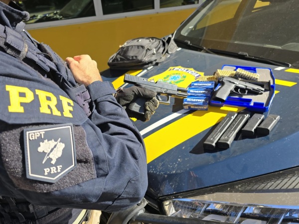 Adolescente de Três de Maio é Apreendido com Arsenal em Ônibus na BR-158
