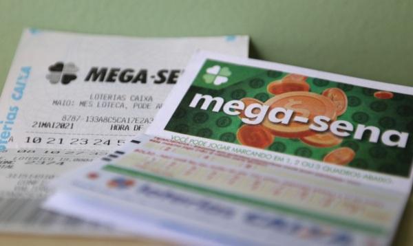 Ninguém acerta a Mega-Sena e prêmio acumula em R$ 38 milhões