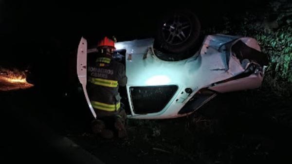 Veículo capota  na madrugada desse domingo na BR-158, em Panambi