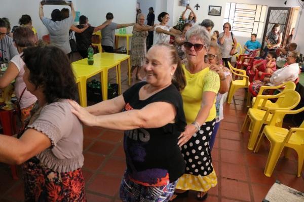 Festa de Natal no Centro de Convivência do Idoso