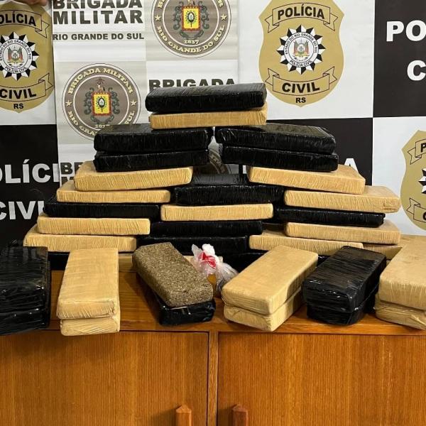 Brigada e Civil realizam prisão e apreendem 28,5 Kg de maconha em Três Passos