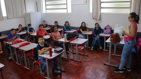 Escolas recepcionam alunos no 1º dia de aulas da rede municipal de ensino