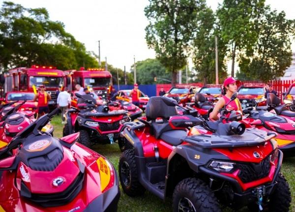 GOVERNO RS: Bombeiros de Cruz Alta são contemplados com caminhonete 4x4 