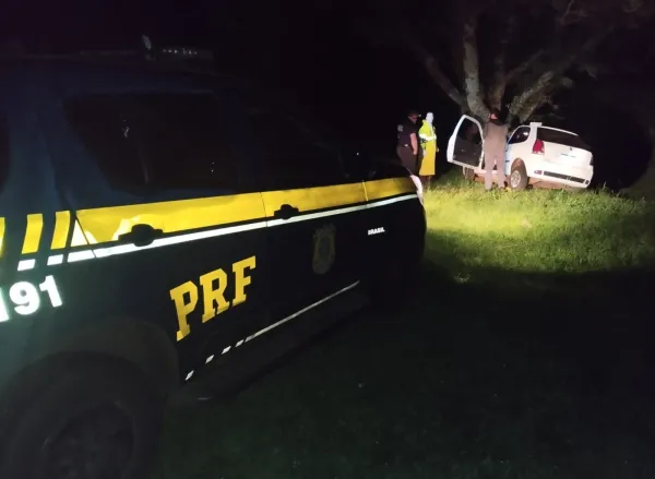 MORTE NA MADRUGADA> Mulher morre após saída de pista na BR-158, em Cruz Alta