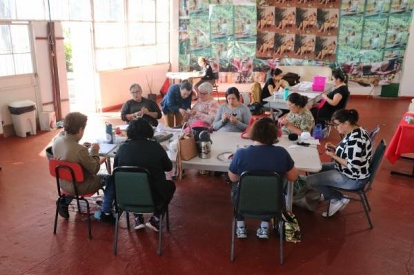 Feiras de artesanato estão abertas a participação de integrantes