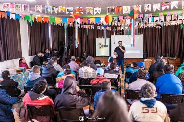 Oficina de Percussão Promove Cultura Gaúcha na Escola Santo Antônio