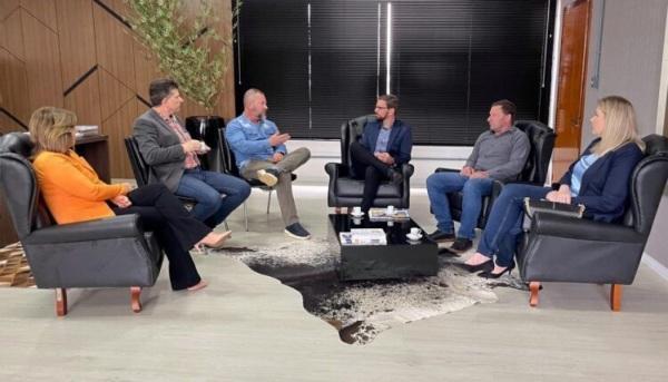 Acidentes na BR 285 e BR 158 é assunto de reunião com prefeitos da região