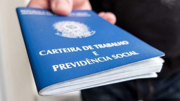 Governo define 13º salário de contrato suspenso na pandemia