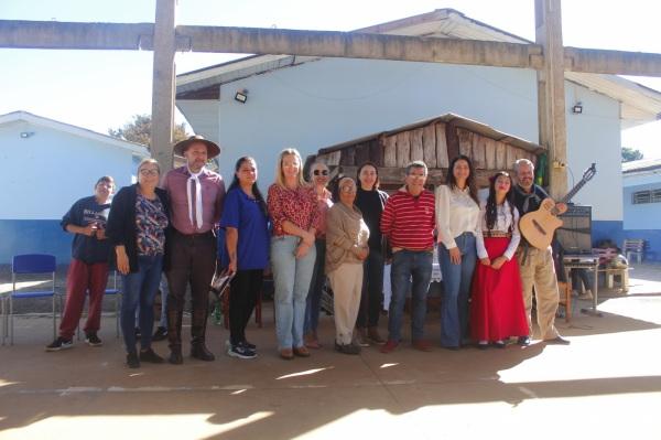 COXILHA VAI À ESCOLA> Lançamento foi na escola Gabriel Annes da Silva
