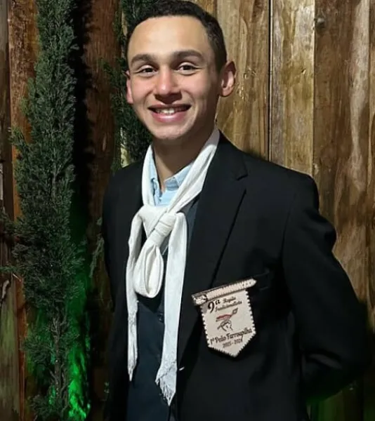 Felipe Viola de Menezes conquista o 2ºLugar na Categoria Peão Farroupilha