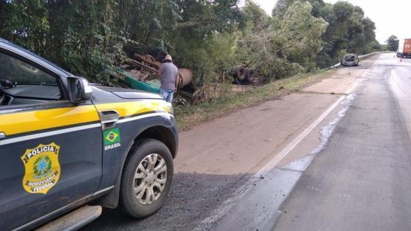PRF atende grave acidente em Saldanha Marinho