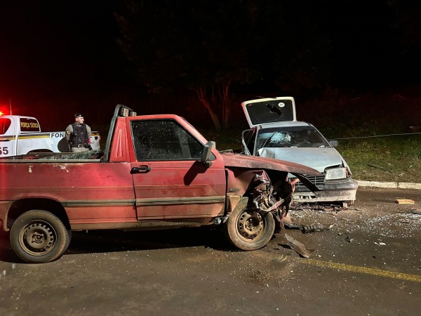 Acidente de trânsito com danos materiais na noite do domingo em Cruz Alta
