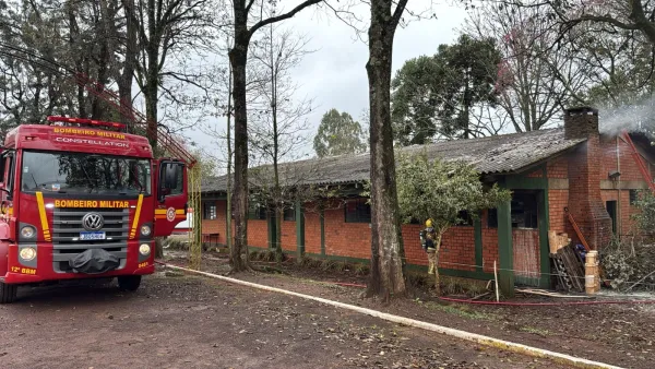 Incêndio atinge cozinha de prédio no Parque de Exposições de Cruz Alta