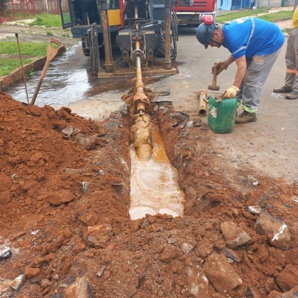 Corsan investe R$ 2,8 milhões em obras de esgoto que beneficiarão os bairros S