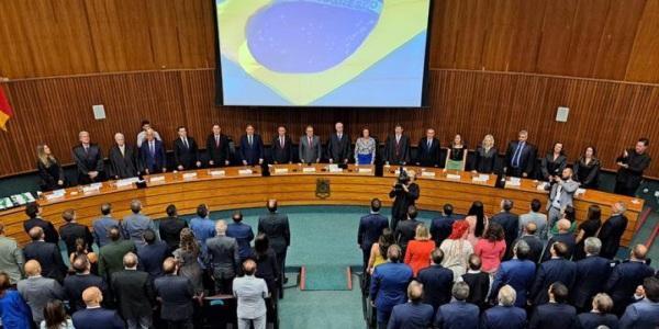 Eduardo Leite, Gabriel Souza, Mourão e deputados eleitos no RS são diplomados