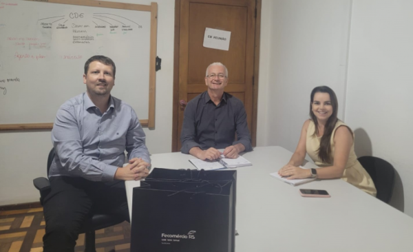 Prefeitura firma parceria para cursos gratuitos de capacitação profissional