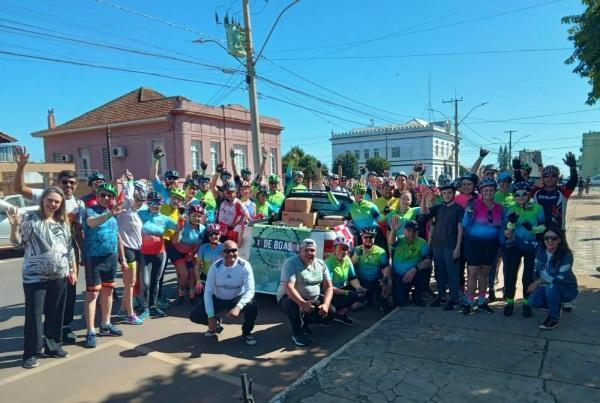 HSVP recebe doação de 120 litros de leite do grupo Pedal De Boas