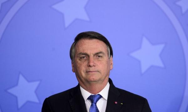 Bolsonaro diz que governo federal não comprará vacina CoronaVac