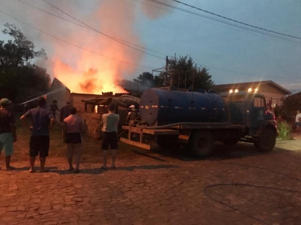 Idoso morre carbonizado vítima de incêndio em Júlio de Castilhos