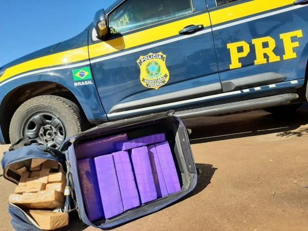 Polícia Rodoviária Federal apreendeu 20 quilos de maconha em Sarandi