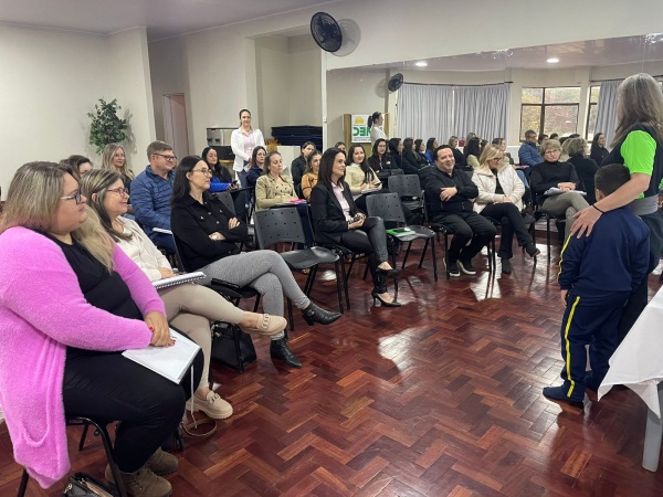 AMUPLAN> Pejuçara é sede do encontro dos Secretários Municipais da Educação