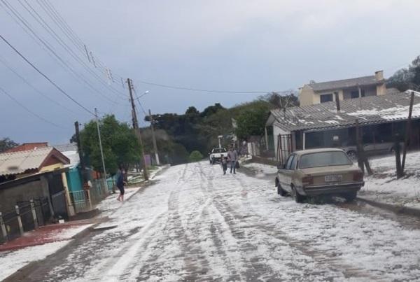 Militares de Cruz Alta auxiliam na reconstrução de Lagoa Vermelha