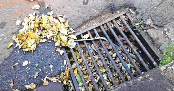 Defesa Civil alerta sobre descarte irregular de lixo em bueiros e rios