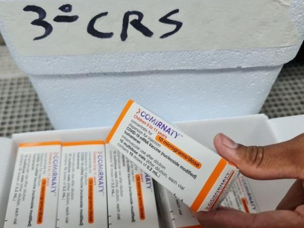 Estado distribui mais de 200 mil doses de vacina contra a Covid a municípios