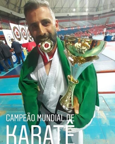 Cruzaltense Leonardo Coradini é Campeão Mundial de Karatê