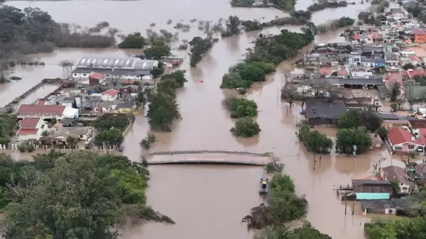 TEMPO> Chuva da sexta e sábado causam estragos e transtornos no estado