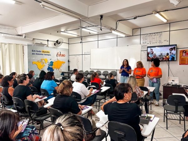 Centro de Referência Maria Mulher realiza conversa com agentes do PIM