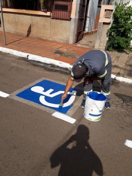 Sinalização para deficientes físicos e idosos é revitalizada em Cruz Alta