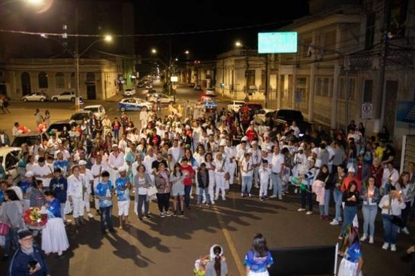 Procissão de Ogum São Jorge reúne vários devotos