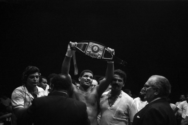 Maguila, lenda do boxe brasileiro, morre aos 66 anos