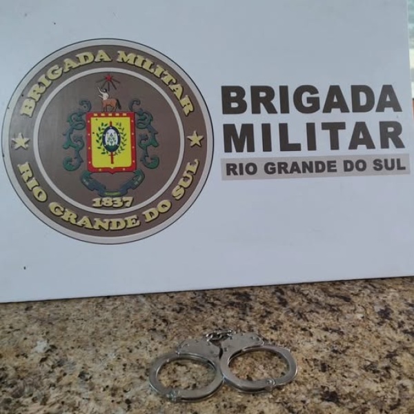 Comando Rodoviário da Brigada Militar prende homem foragido em Cruz Alta