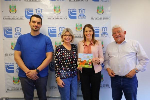Prefeita Paula esteve reunida com a presidente da Emater/RS em Porto Alegre
