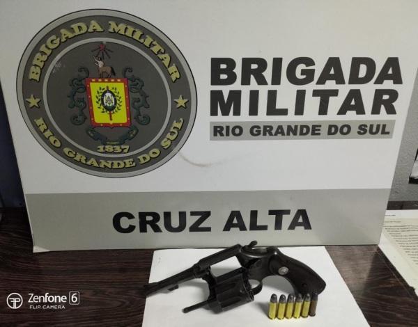 Brigada Militar efetua prisão por porte ilegal e ameaça em Cruz Alta