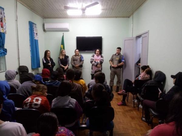 Projeto leva informações sobre Lei Maria da Penha às escolas de Cruz Alta