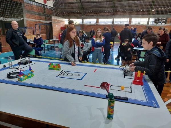 Desafio de Robótica Educacional aconteceu no sábado no Santíssima Trindade